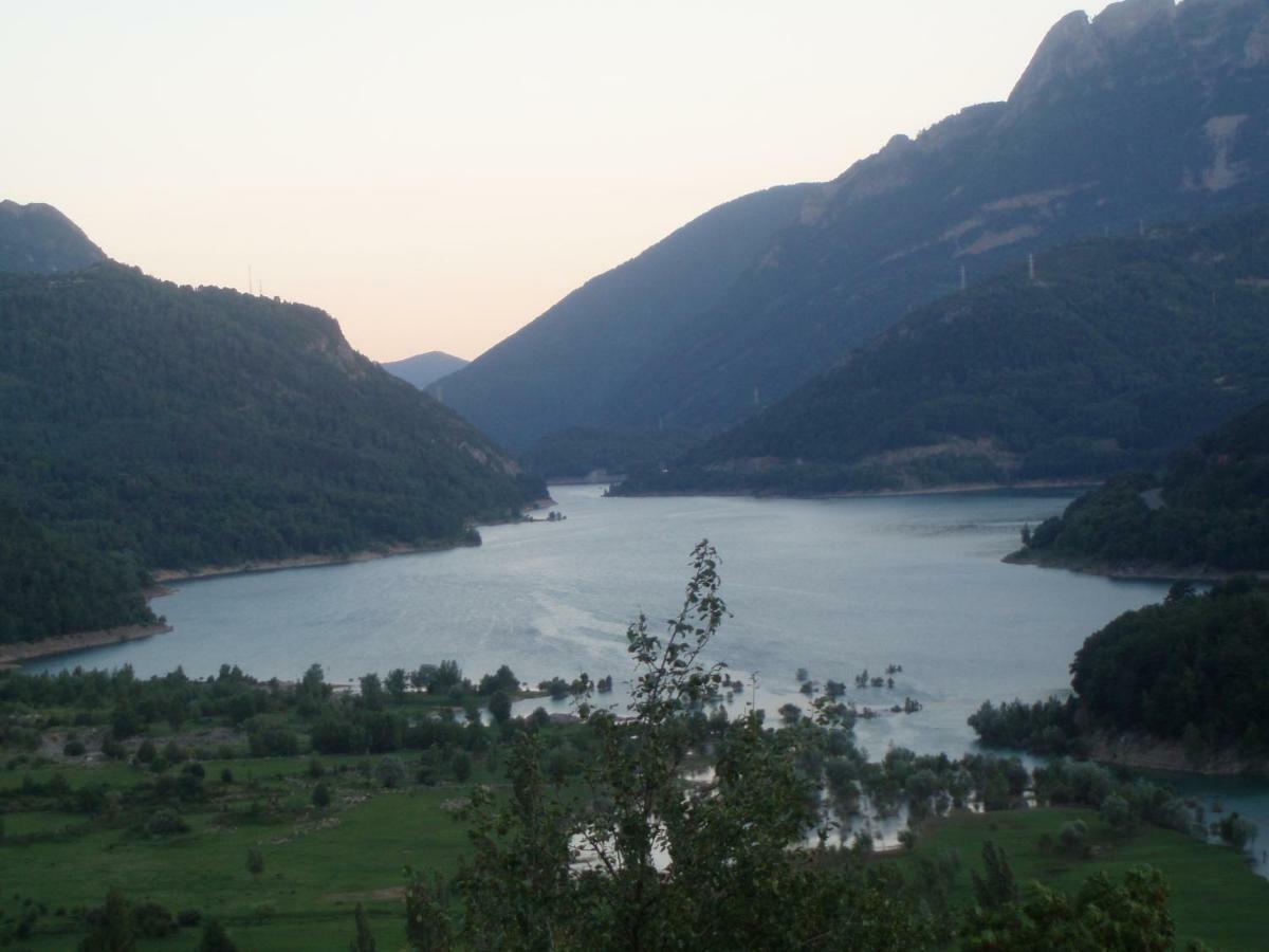 Vistas Espectaculares, Wifi Y Parking Lägenhet El Pueyo de Jaca Exteriör bild